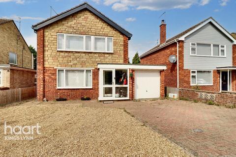 4 bedroom detached house for sale, Spring Close, King's Lynn