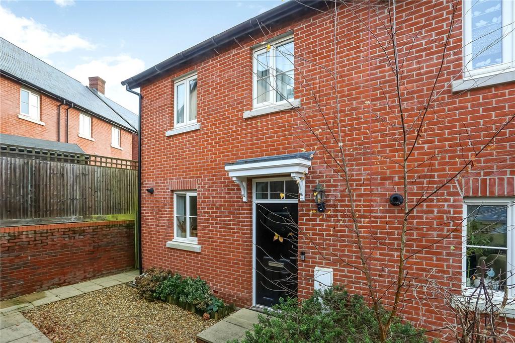 Pitt Road, Winchester, Hampshire, SO22 2 bed end of terrace house for