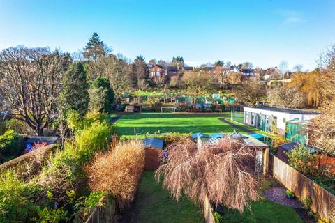 174 Hemdean Road, Caversham, Reading, RG4 7RA