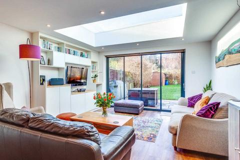 174 Hemdean Road, Caversham, Reading, RG4 7RA
