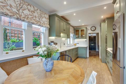 15 Priest Hill, Caversham, Reading, RG4 7RZ