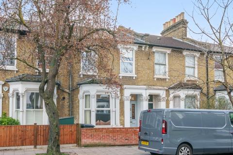 3 bedroom house to rent - Gellatly Road London SE14