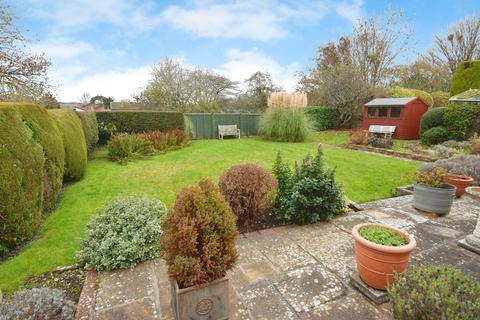 3 bedroom detached bungalow for sale, Gauntlet Road, Amesbury, SP4 7AQ