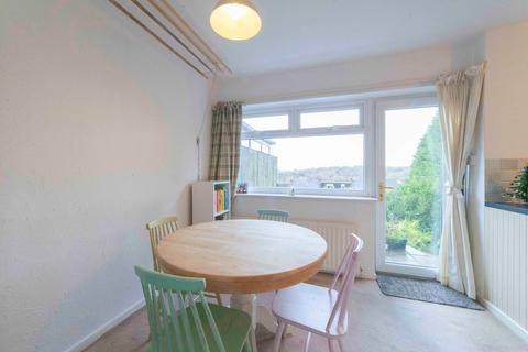 23 Dovecote Lane, Lees, Oldham, OL4 4SN
