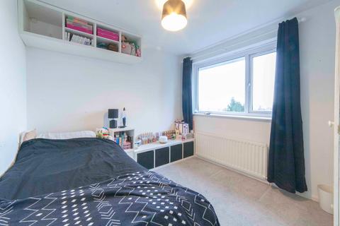 23 Dovecote Lane, Lees, Oldham, OL4 4SN