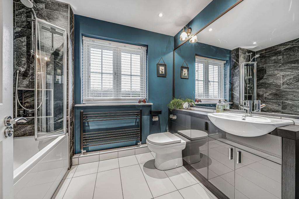 Hammonds Ridge, Burgess Hill, West... 4 bed detached house for sale £