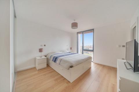 3 bedroom flat for sale - 9 Hazel Lane London SE10