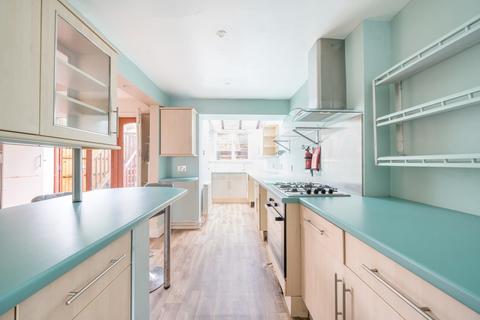 24 Bronte Way, Southampton, SO19 7JG