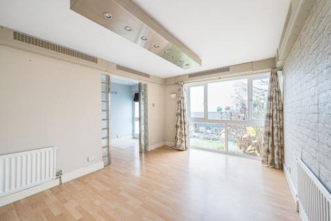 24 Bronte Way, Southampton, SO19 7JG