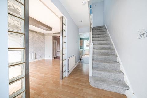 24 Bronte Way, Southampton, SO19 7JG