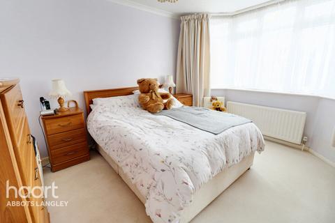 42 Hamilton Road, Hunton Bridge, Kings Langley, WD4 8PZ