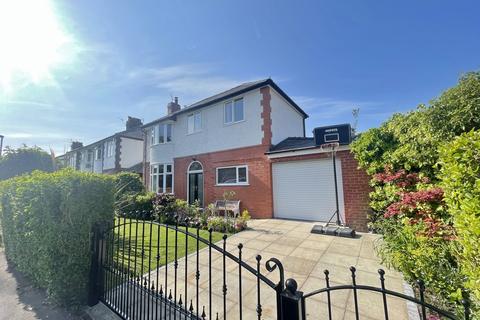 2 Alcester Avenue, Penwortham, Preston, PR1 9XN