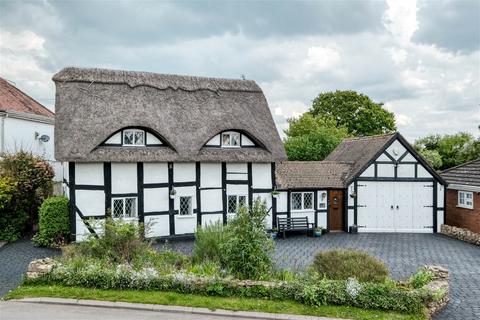 3 bedroom cottage for sale, Danes Green, Claines, Worcester, WR3 7RU