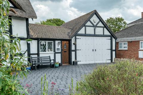 3 bedroom cottage for sale, Danes Green, Claines, Worcester, WR3 7RU