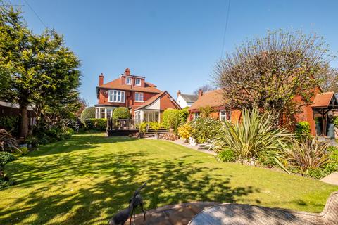 5 bedroom detached house for sale, Headroomgate Road, Lytham St. Annes, FY8