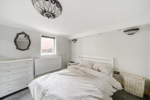 38 Orlop Street, London, SE10 9AB