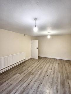 1 bedroom flat to rent, Caerau Road, Newport NP20