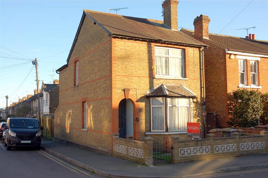 Road, Chelmsford 3 bed detached house for sale £400,000
