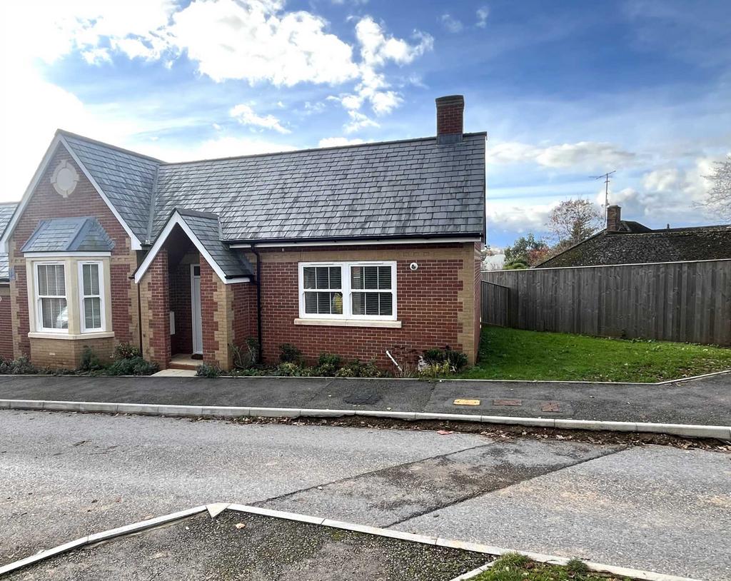 Flora Close, Exmouth 2 bed semidetached bungalow for sale £425,000