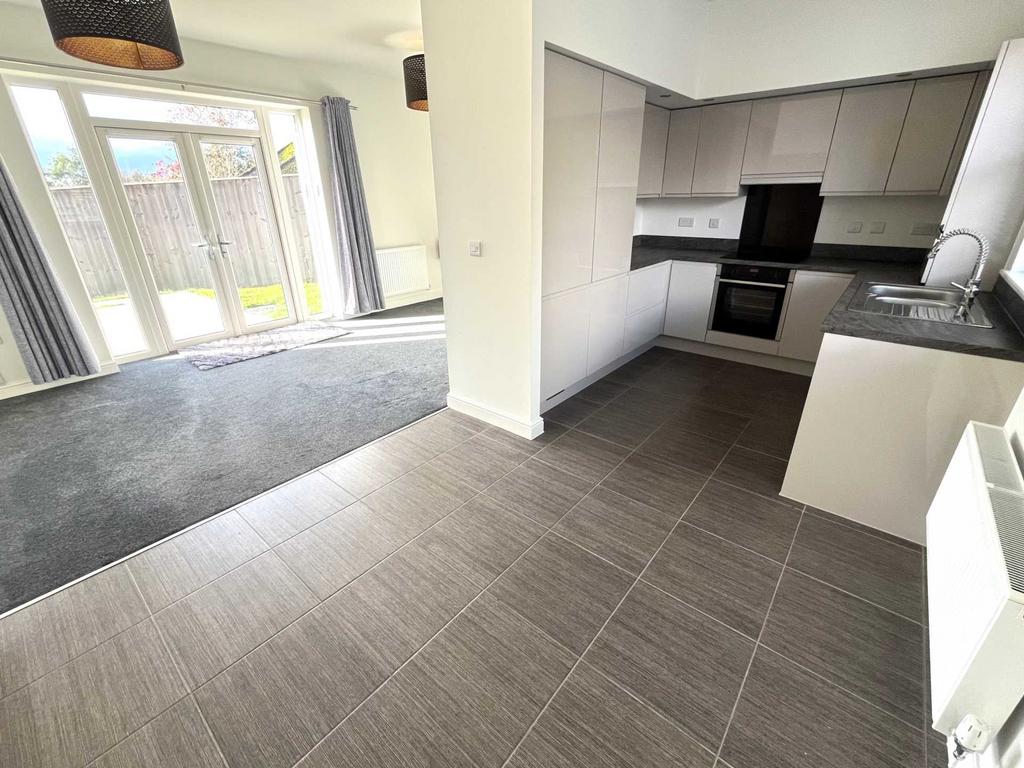 Flora Close, Exmouth 2 bed semidetached bungalow for sale £425,000