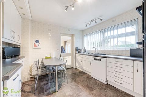 7 Burney Bit, Pamber Heath, Tadley, RG26 3TJ