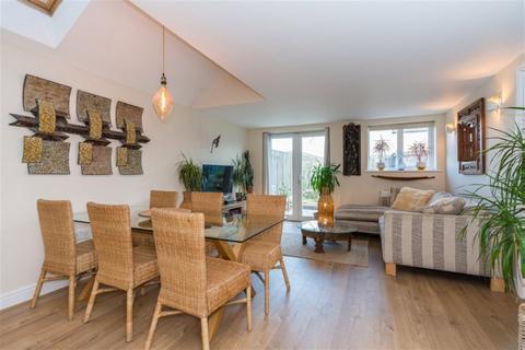 3 bedroom apartment to rent, 5 Headley Way, Headington, Oxford, OX3