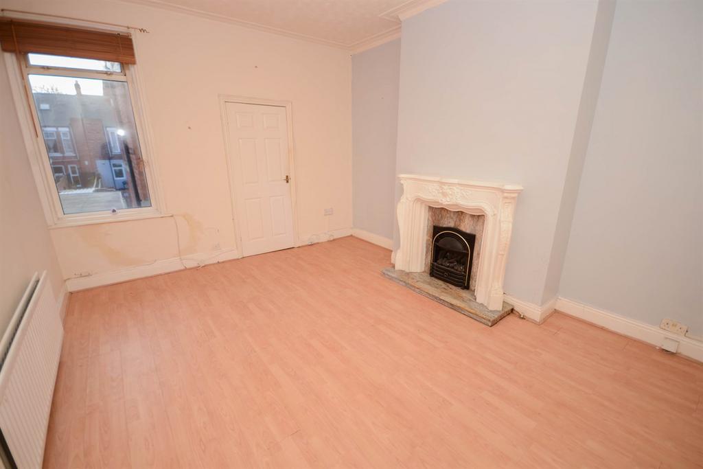 Westcott Road, South Shields 3 bed flat for sale £50,000