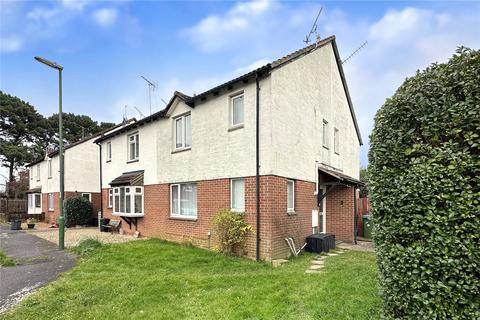 16 Lanyards, Littlehampton, BN17 6SG