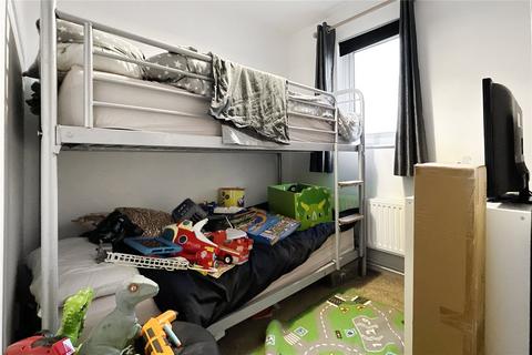 16 Lanyards, Littlehampton, BN17 6SG