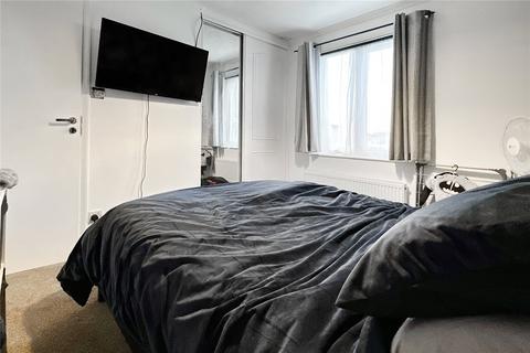 16 Lanyards, Littlehampton, BN17 6SG