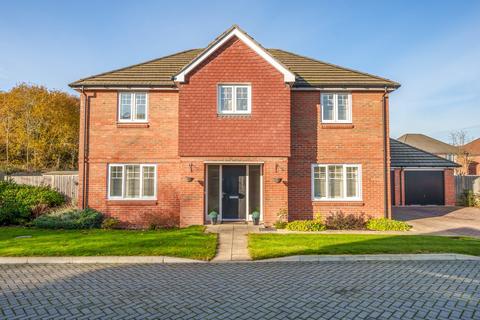 22 River Walk, Fetcham, Leatherhead, KT22 9FF