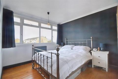 70 Fraser Road, Kings Worthy, Winchester, SO23 7PF