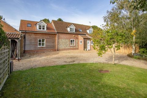 5 bedroom detached house to rent, Hollow Lane, West Raynham