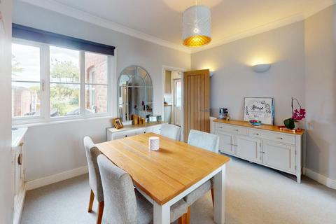 4 Sandy Lane, Kislingbury, Northampton, NN7 4AP