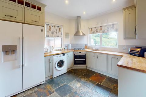 4 Sandy Lane, Kislingbury, Northampton, NN7 4AP