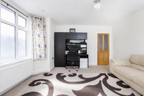 2 bedroom flat to rent, TWO BEDROOM FLAT WEST HENDON BROADWAY NW9
