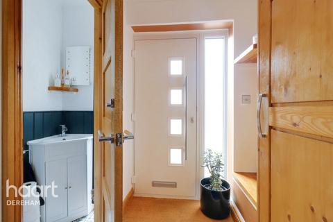 35 Andrew Goodall Close, Dereham, NR19 1SP