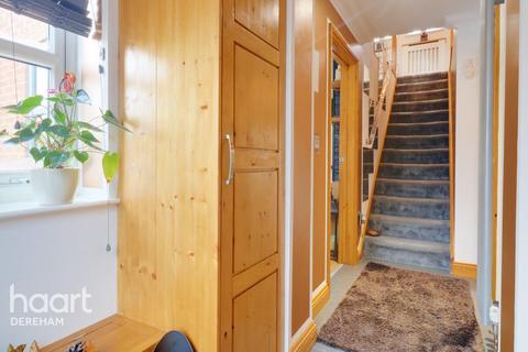 35 Andrew Goodall Close, Dereham, NR19 1SP