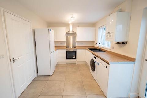 3 bedroom semi-detached house to rent, Bromshill Drive, Salford