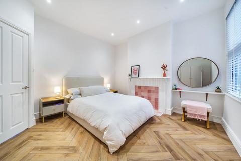 7 Vant Road, Tooting, London, SW17 8TH