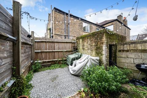 28 Charlmont Road, London, SW17 9AJ