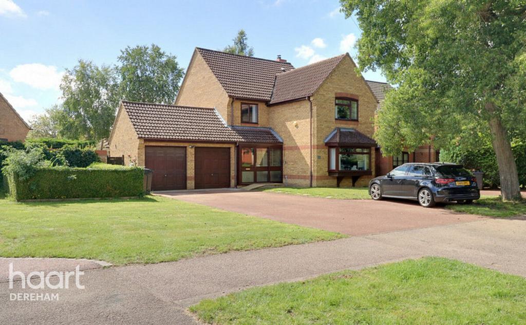 Stone Road, Dereham 4 bed detached house for sale £400,000