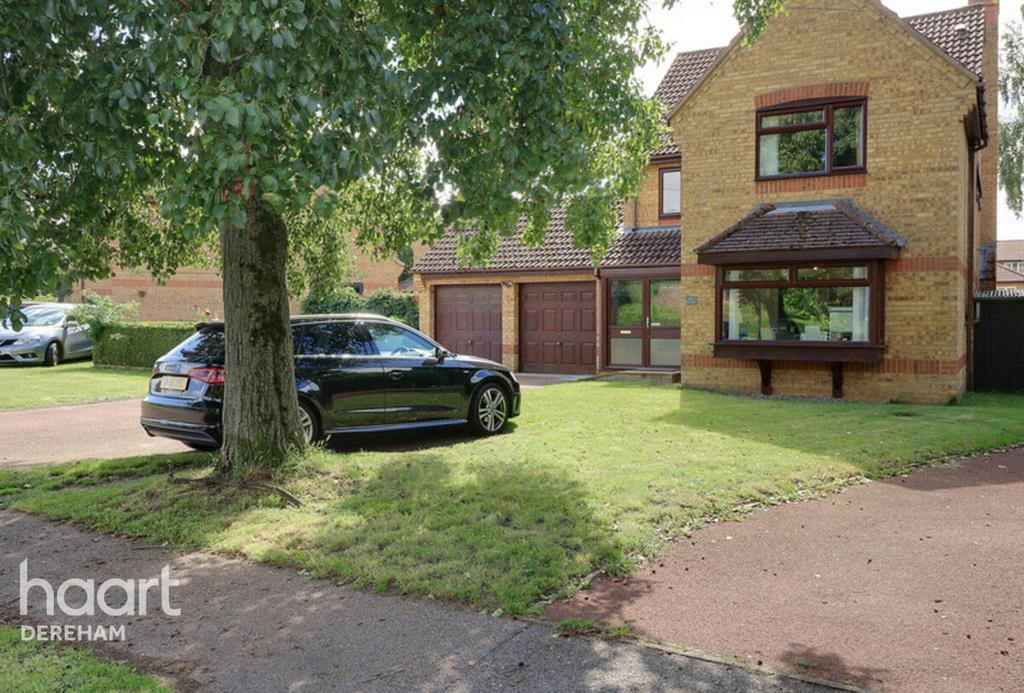 Stone Road, Dereham 4 bed detached house for sale £400,000