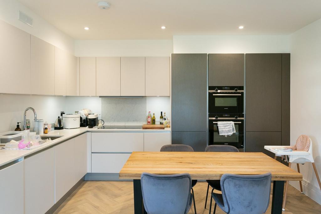 Kitchen Dining Area