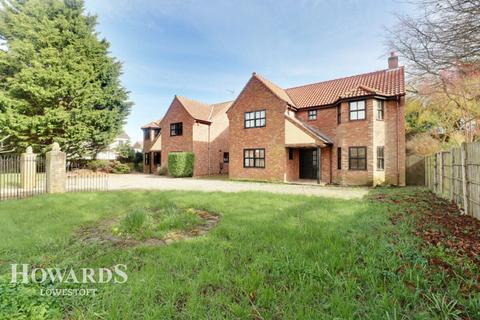 5 bedroom detached house for sale, Church Road, Kessingland