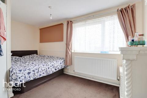 27 Carroll Close, London, E15 1RS