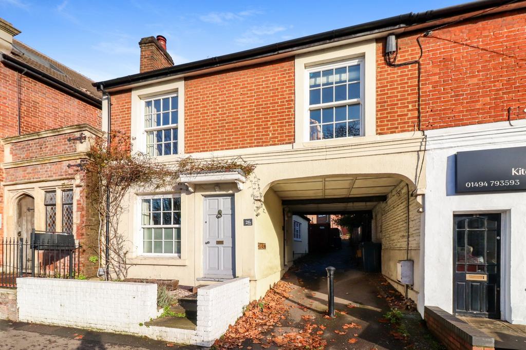 Red Lion Street, Chesham, HP5 2 bed end of terrace house for sale £