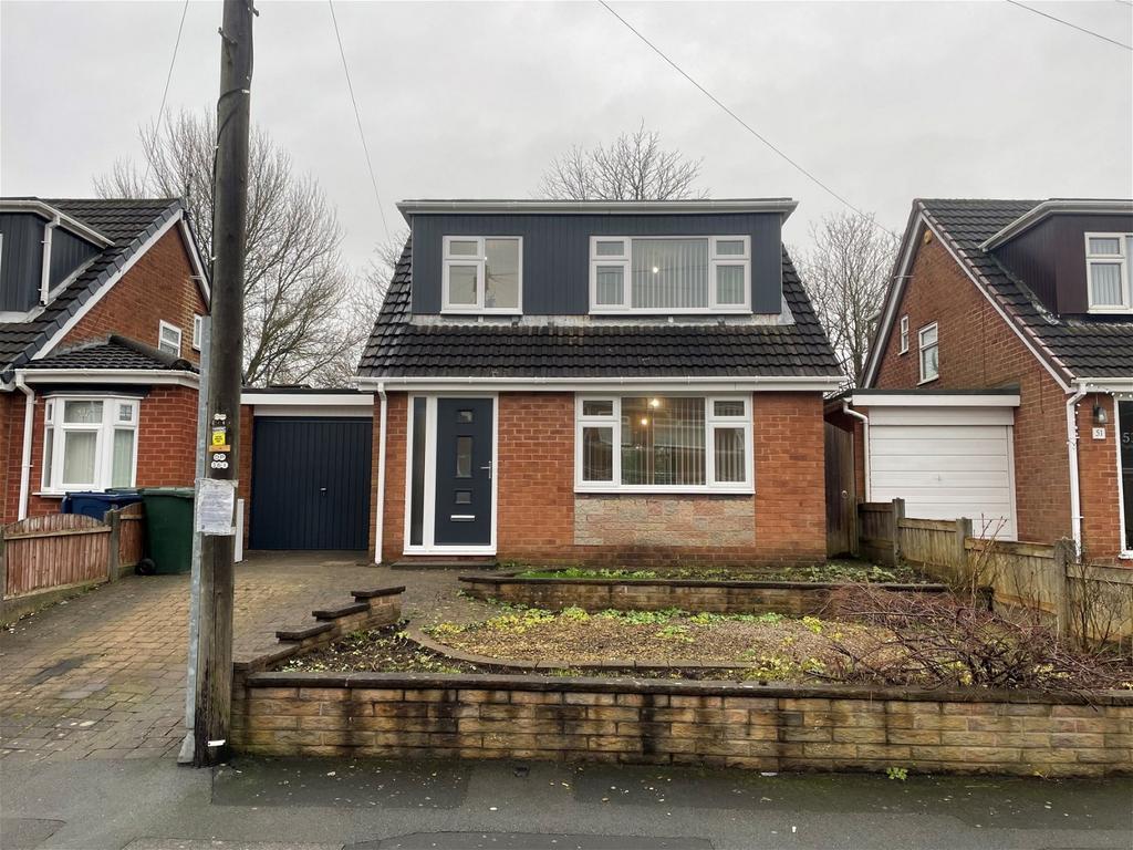 Redsands, Aughton, Ormskirk... 3 bed detached house £1,200 pcm (£277 pw)