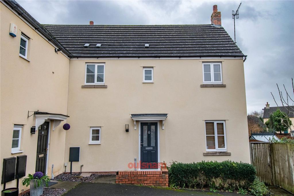 Garrick Road, Bromsgrove, Worcestershire, B60 3 bed semidetached house