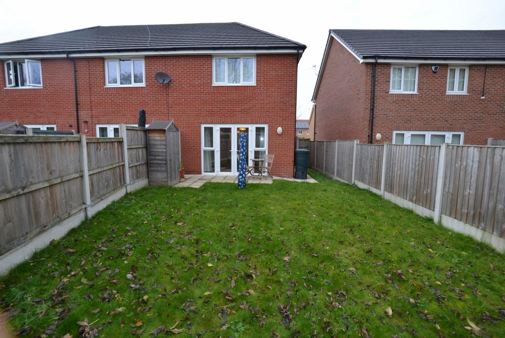 Mensforth Close, Stretford, M32 0GS 2 bed end of terrace house to rent